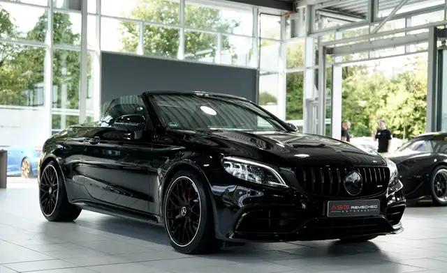 Mercedes-Benz C-Class view 5