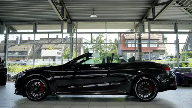 Mercedes-Benz C-Class view 11