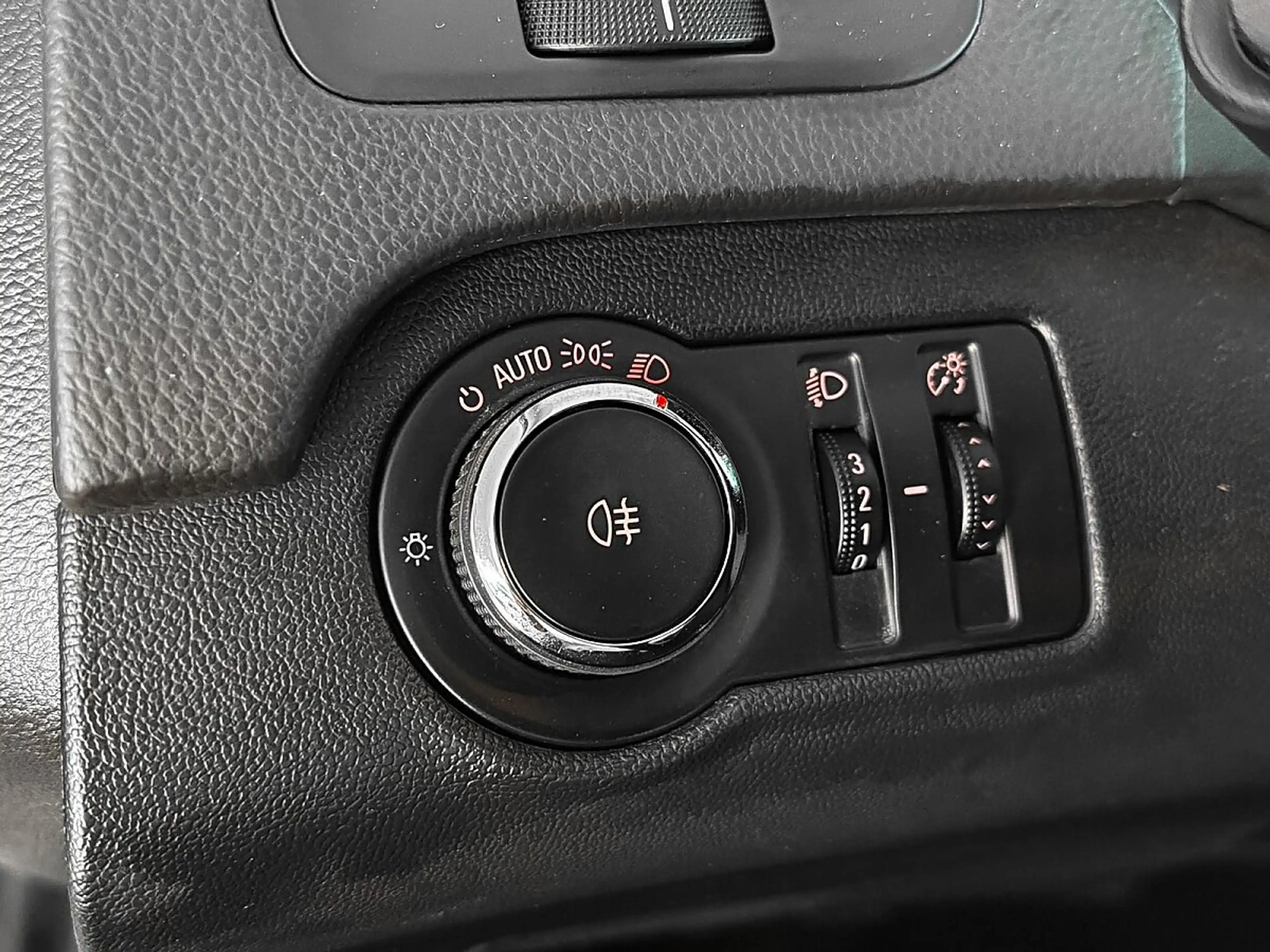Opel Insignia ST 1,4 Edition Ecotec | PICKERL BIS 06/2027 | — photo 14