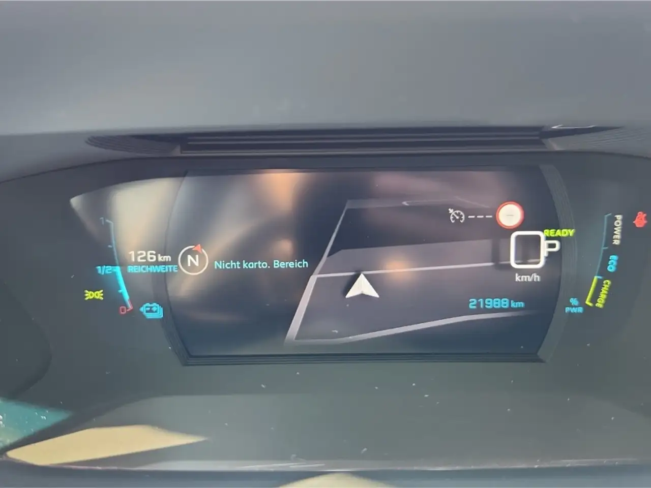 Peugeot 208 e- Allure Pack 136 Navi Digitales Cockpit LED Appl 15