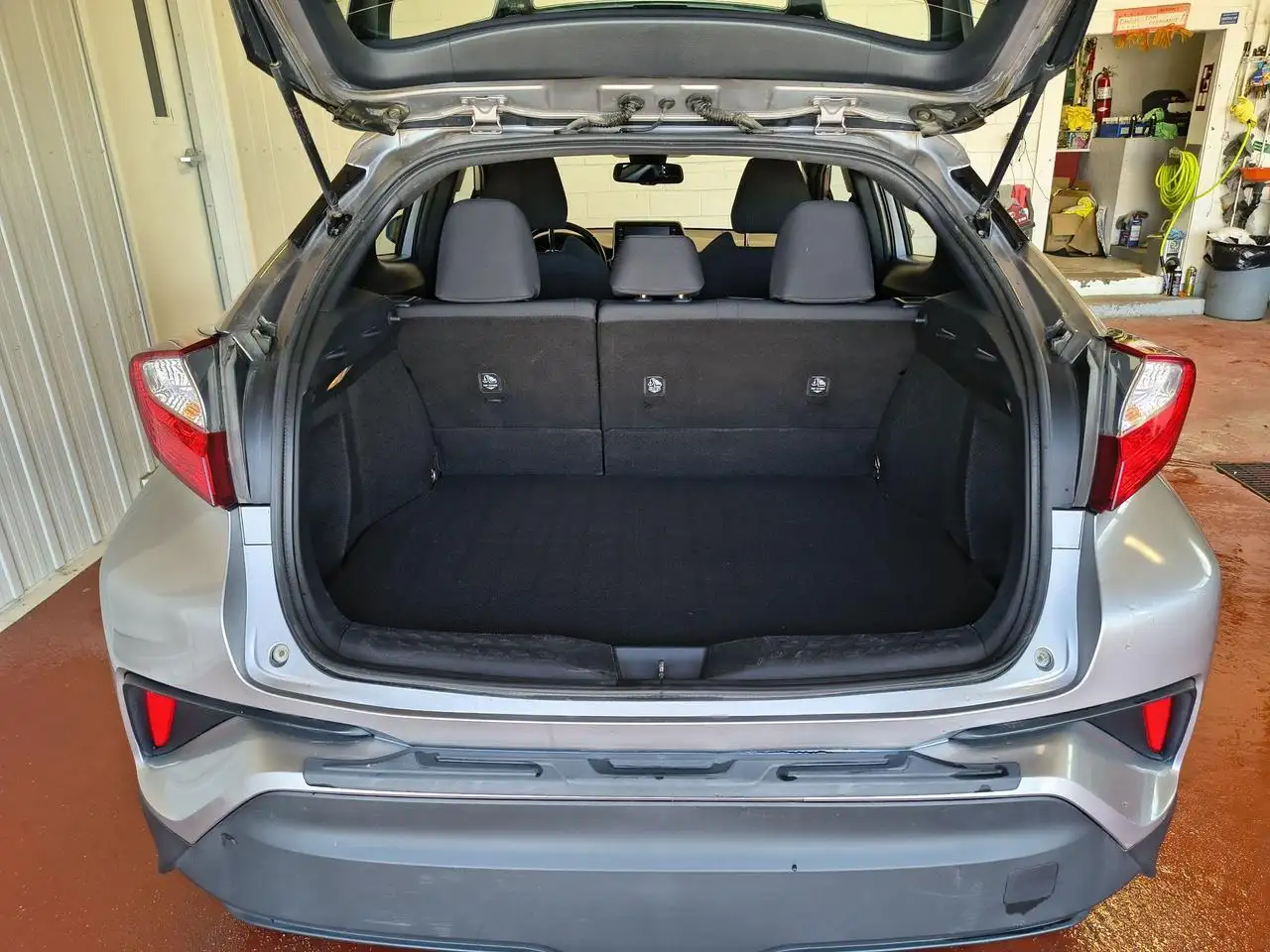 Toyota C-HR снимка Toyota C-HR