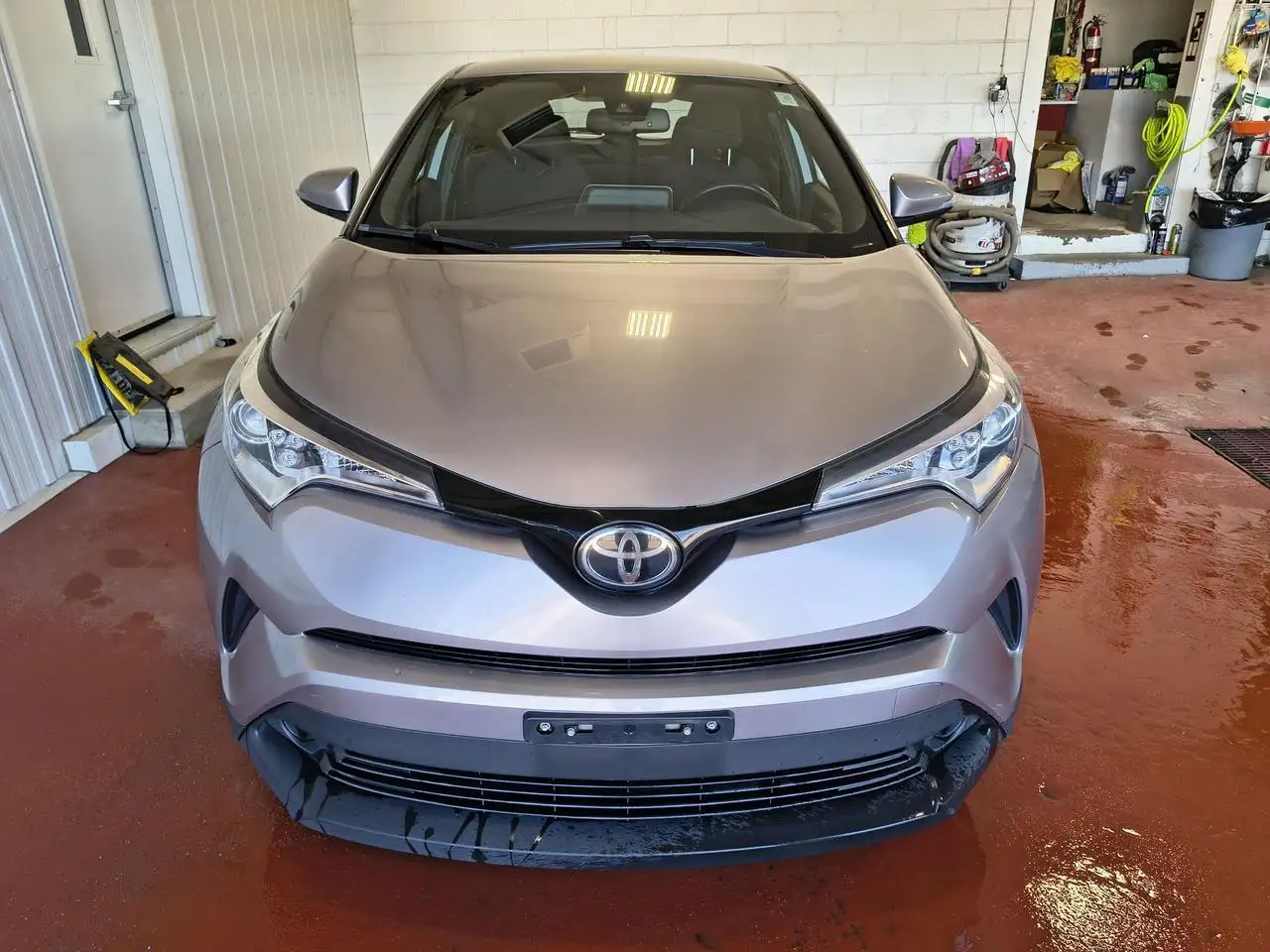 Toyota C-HR снимка Toyota C-HR