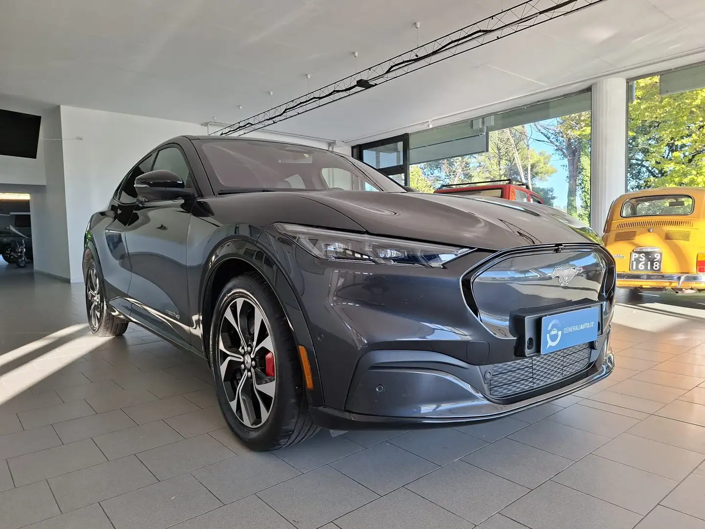 Ford Mustang Mustang Mach-e 4 standard range awd 269cv Nero - 1