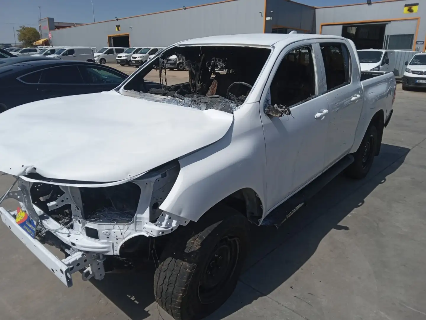 Toyota Hilux Doble Cabina GX Blanco - 2