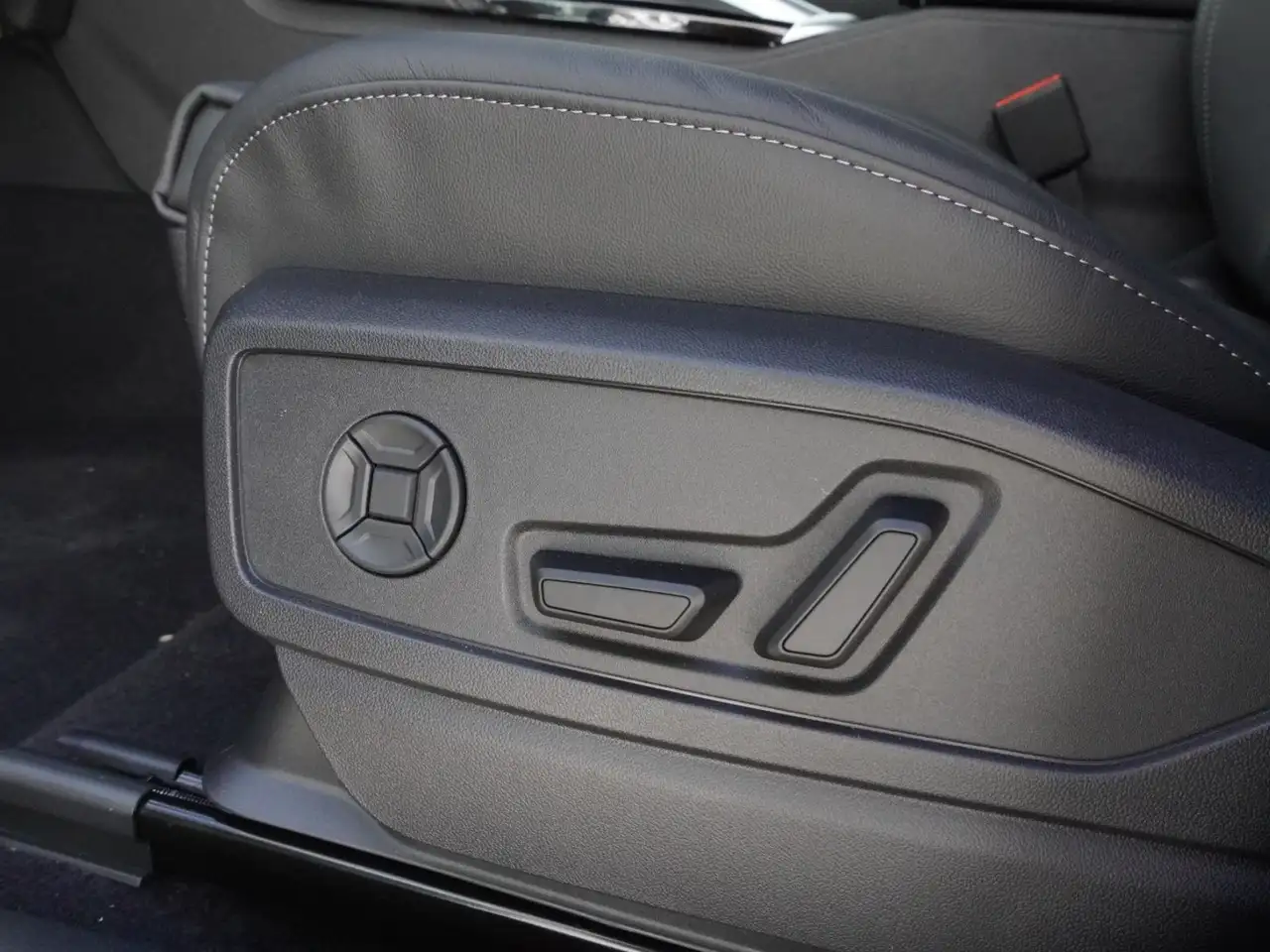 Audi Q5 снимка Audi Q5