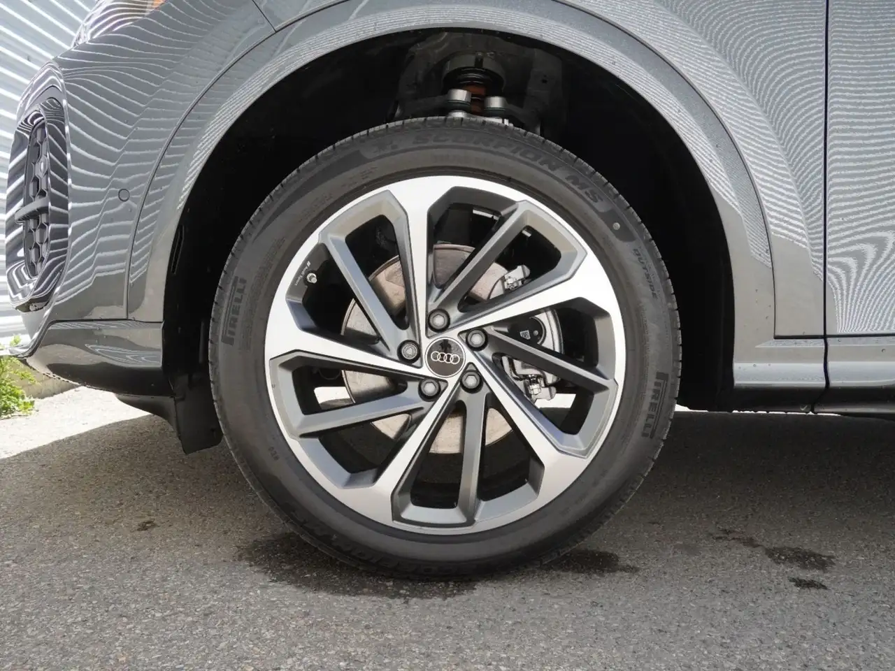 Audi Q5 снимка Audi Q5