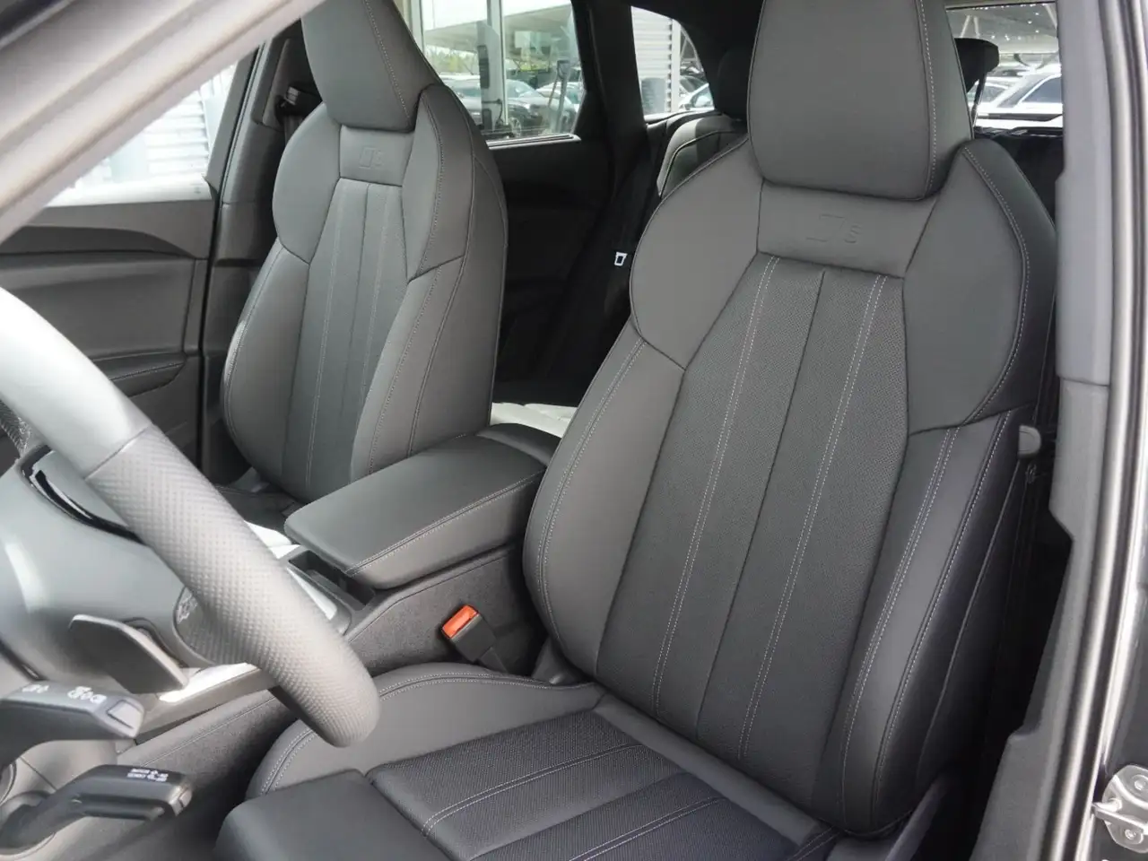 Audi Q5 снимка Audi Q5