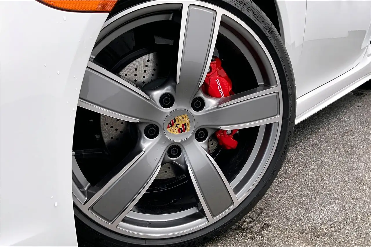 Porsche 718 Cayman снимка Porsche 718 Cayman