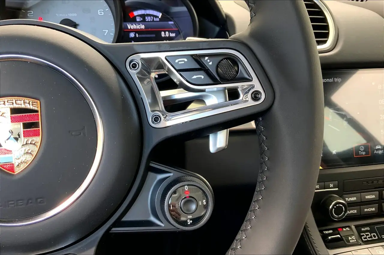 Porsche 718 Cayman снимка Porsche 718 Cayman