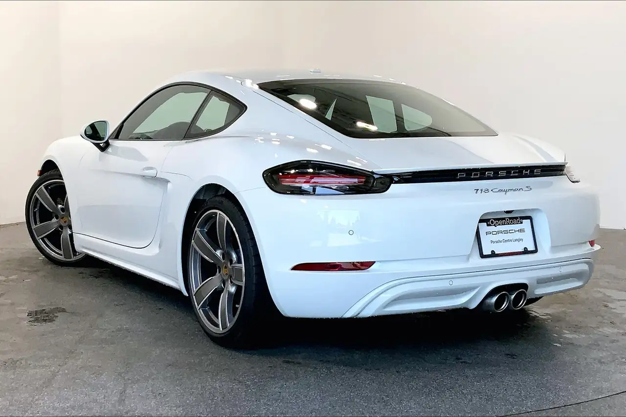 Porsche 718 Cayman снимка Porsche 718 Cayman