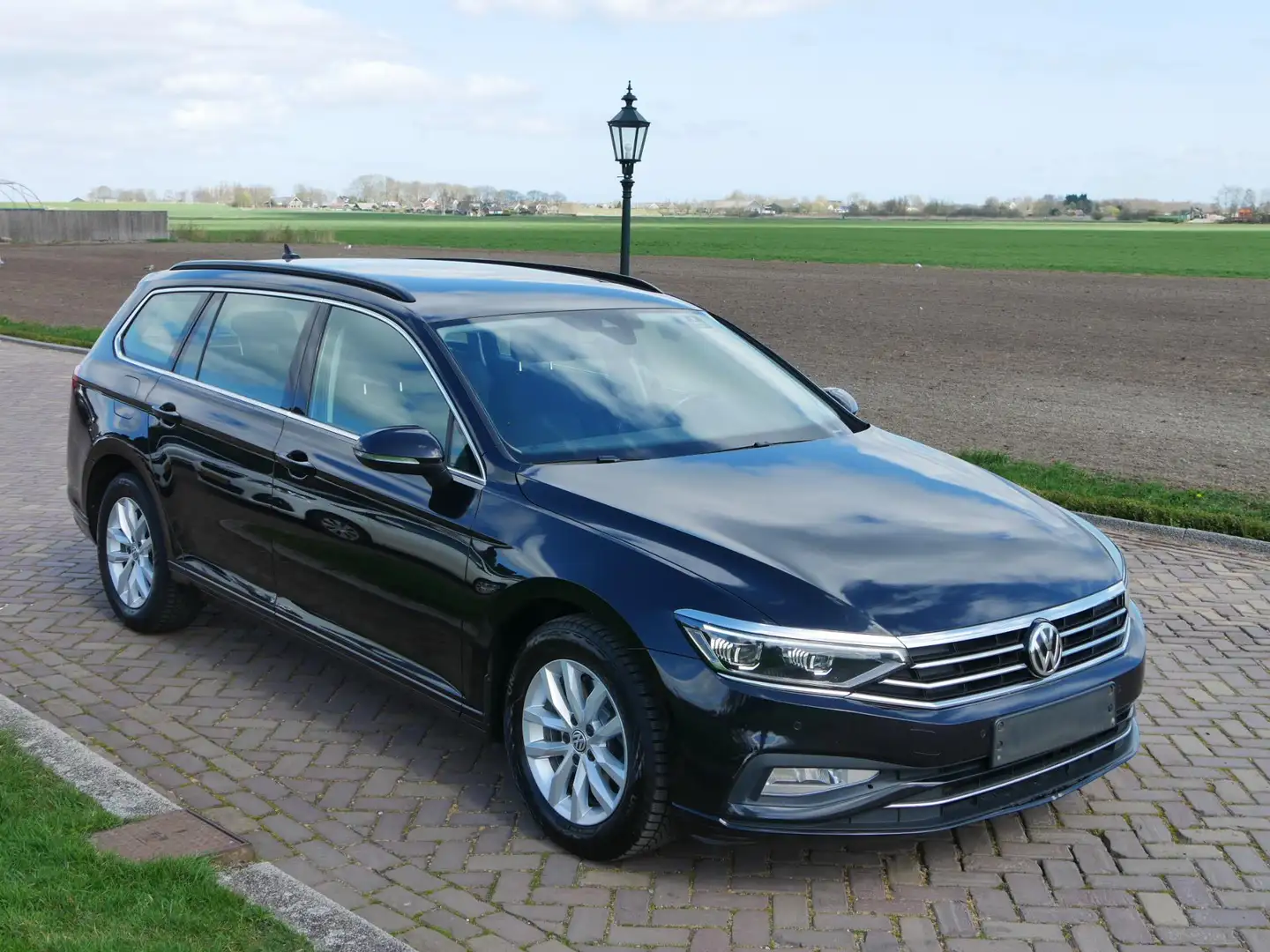 Volkswagen Passat Variant 1.6 TDI Comfort Business DSG CLIMA NAVI ** 9990 NE Noir - 1