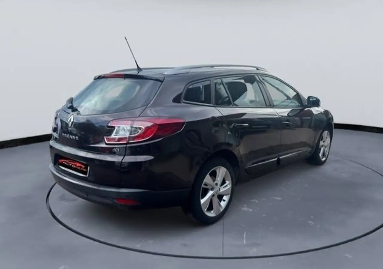 Renault Megane MÃ©gane Berline (3) Dynamique 1.5 dCi 11