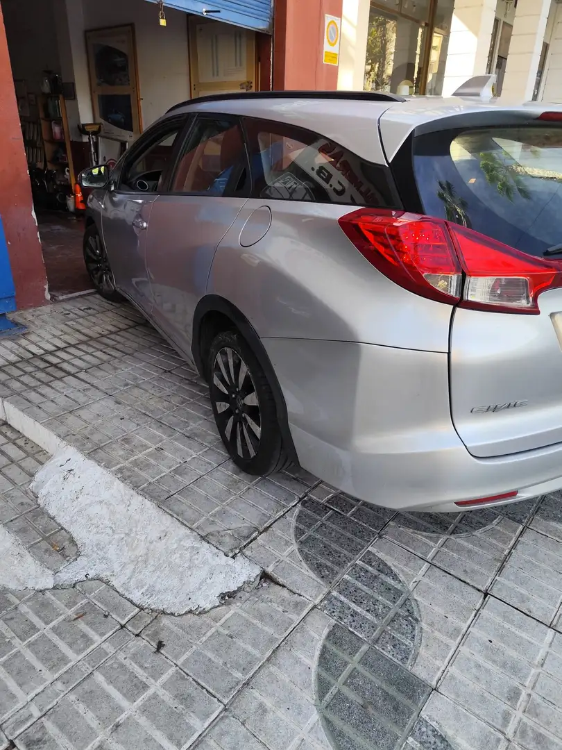 Honda Civic Civic Tourer 1.6i-DTEC Comfort Comfort Plateado - 2