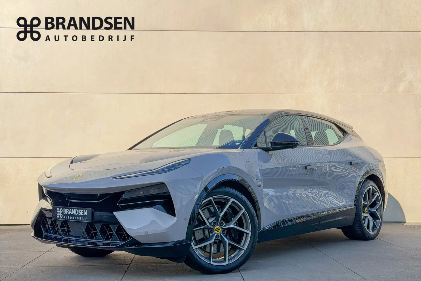 Lotus Eletre EDS 450 4WD 112 kWh Carbon-Glazen dak-22"-Trekhaak Gris - 1