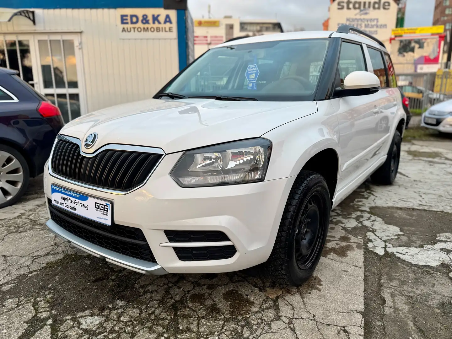 Skoda Yeti 1.2 TSI Active PLUS EDITION/ TÜV NEU/ NAVI bijela - 1