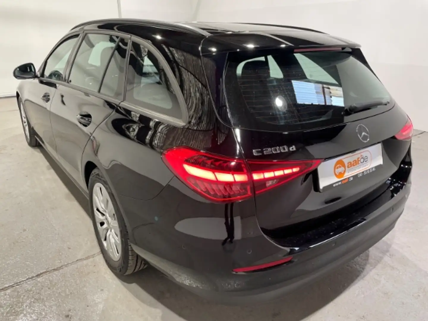 Mercedes-Benz C 200 T d Automatik EU6d Klima Navi LED PDCv+h Schwarz - 2