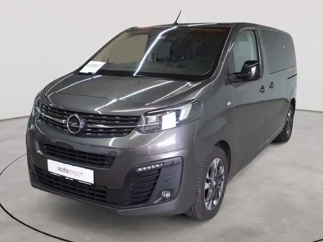 Opel Zafira view 2