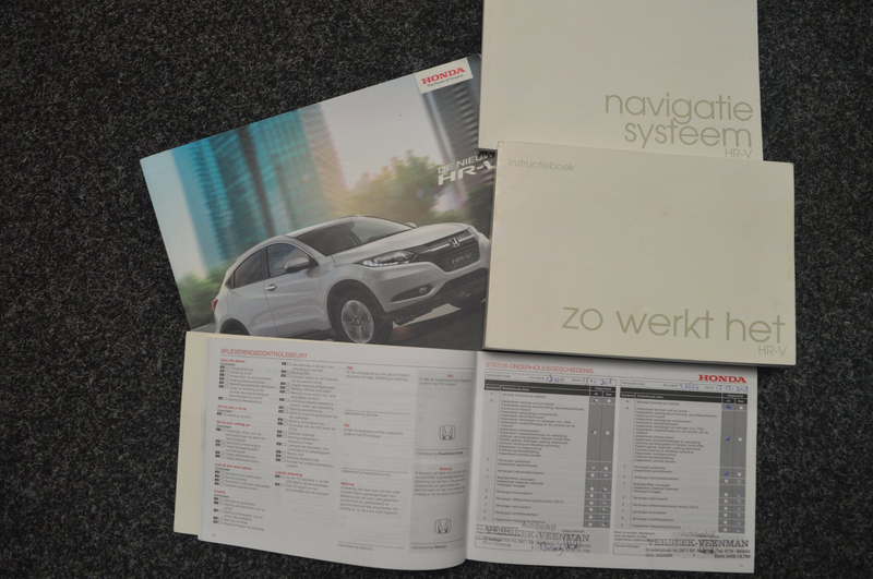 Honda HR-V 1.5 i-VTEC Executive // CLIMA // STOELVERWARMING / — photo 25