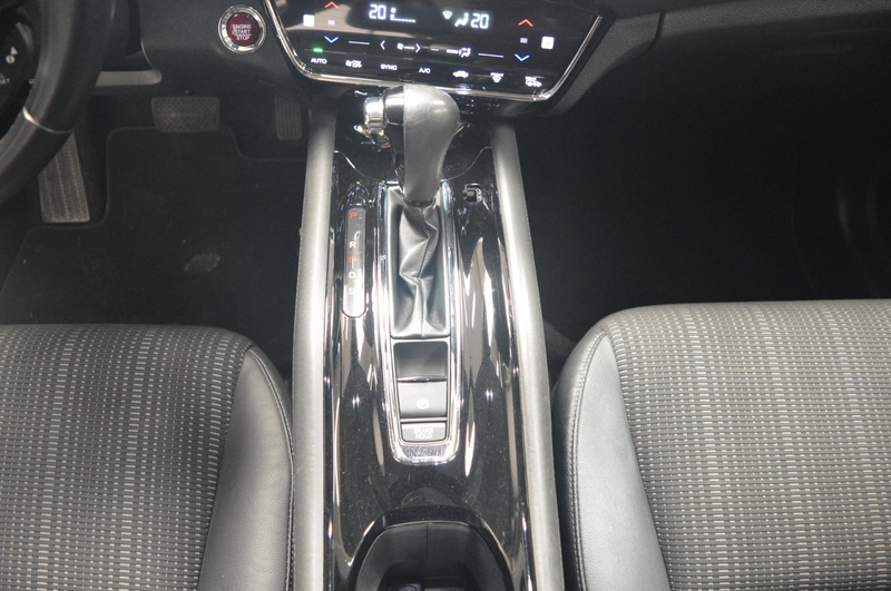 Honda HR-V 1.5 i-VTEC Executive // CLIMA // STOELVERWARMING / — photo 13