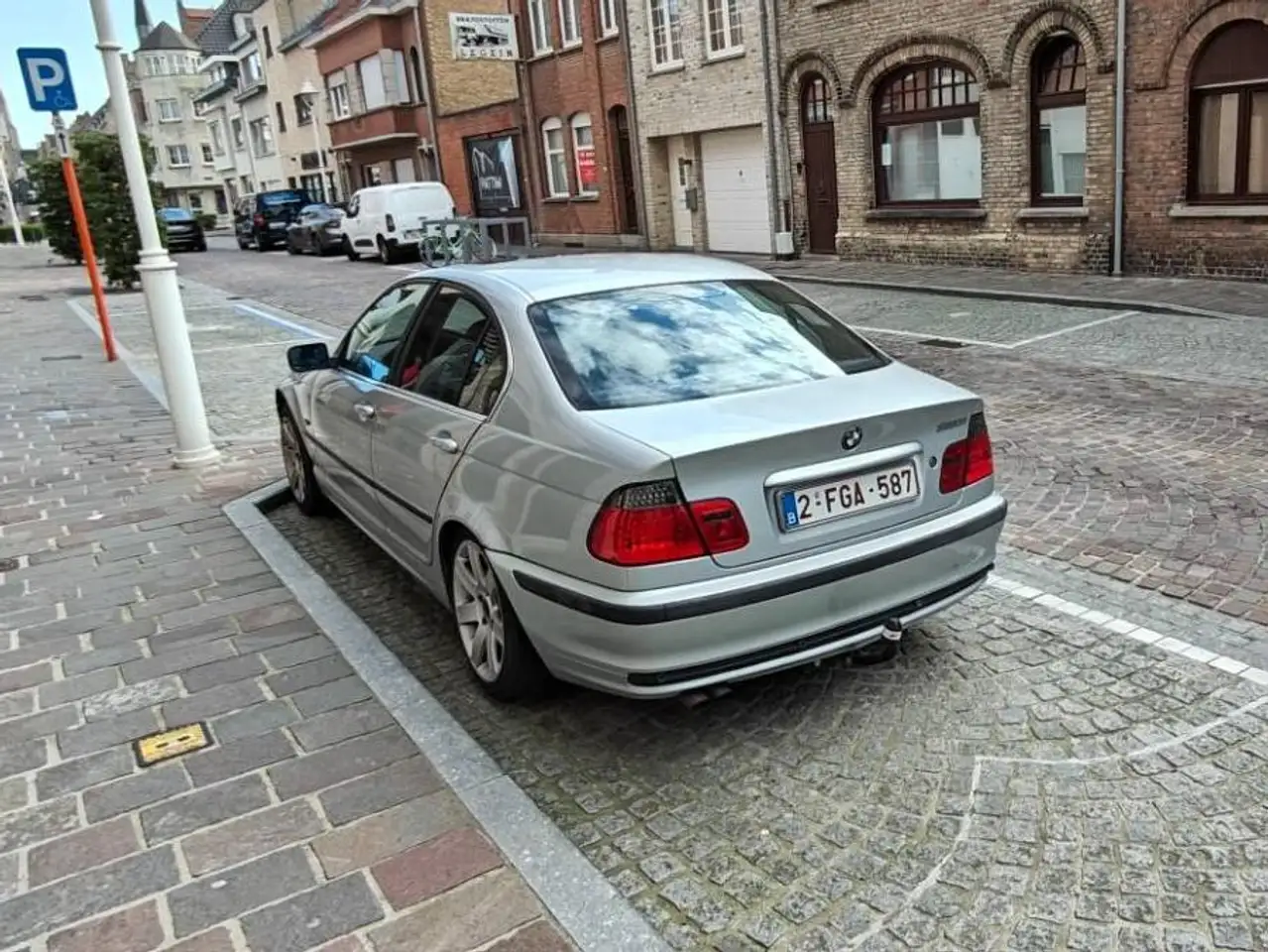BMW 320i Pack, foto 3