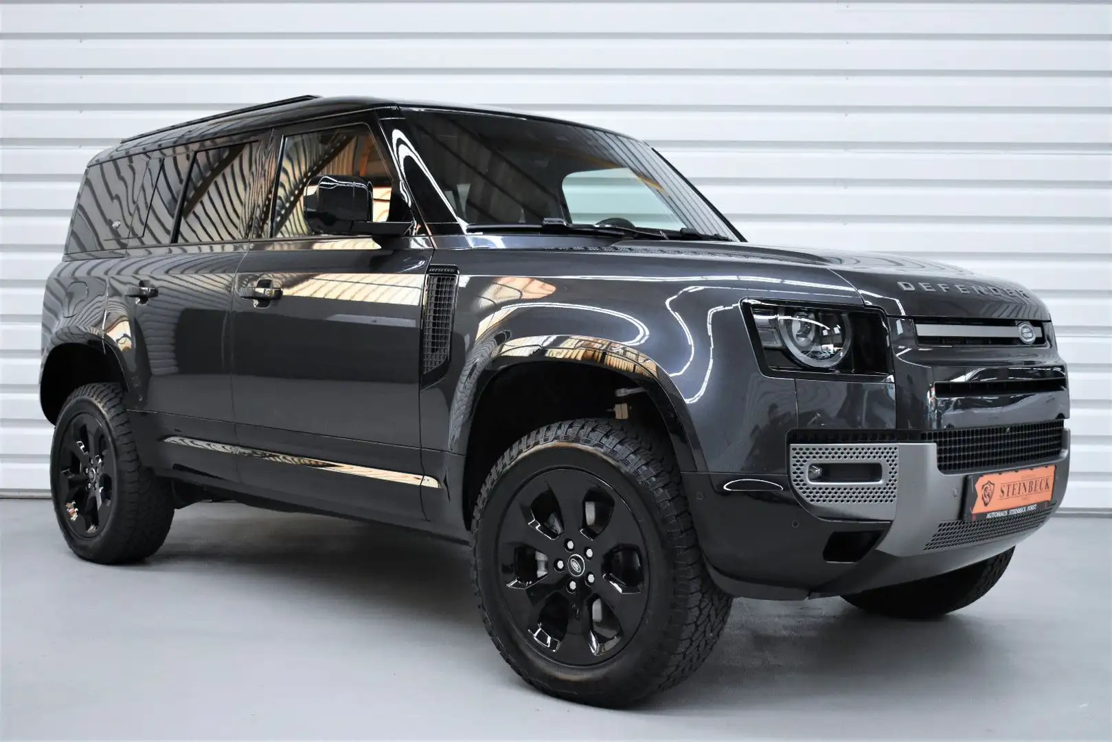 Land Rover Defender 110 X-Dynamic HSE+Meridian-Sound+AHK Grau - 1