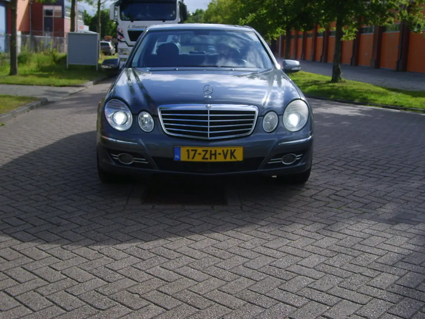 Mercedes-Benz E 320 CDI Avantgarde Prestige Gris - 2