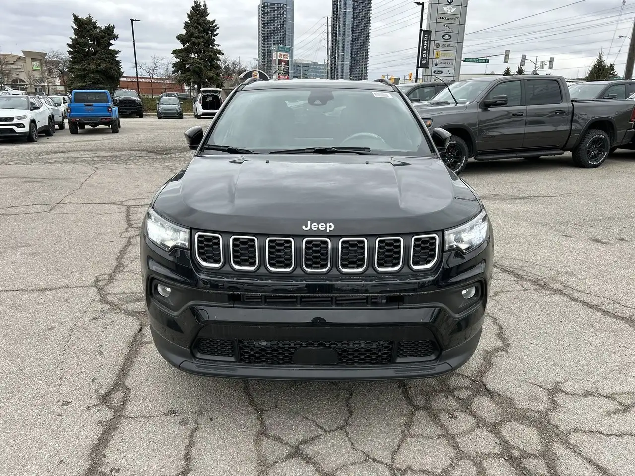 Jeep Compass снимка Jeep Compass