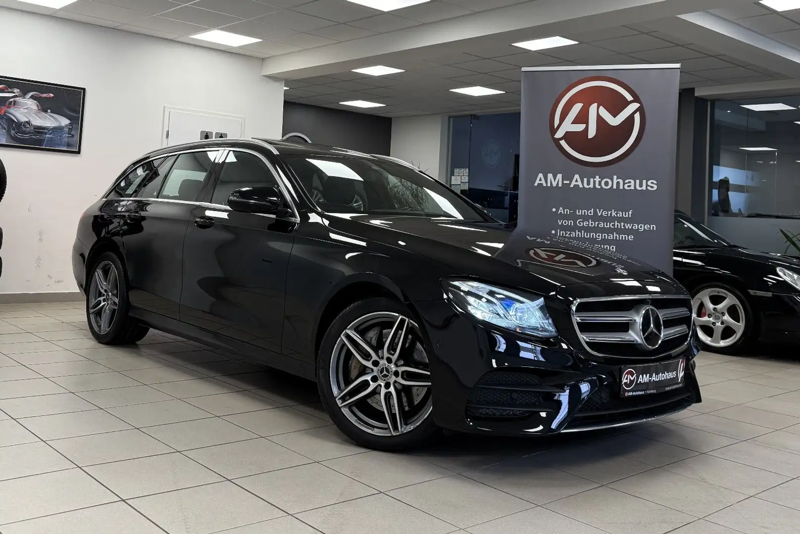 Mercedes-Benz E 400 d T 4Matic *AMG*GlasSD*ACC*AHK*360°Kamera Noir - 1
