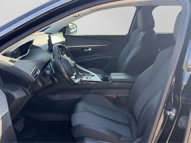 Peugeot 5008 view 8