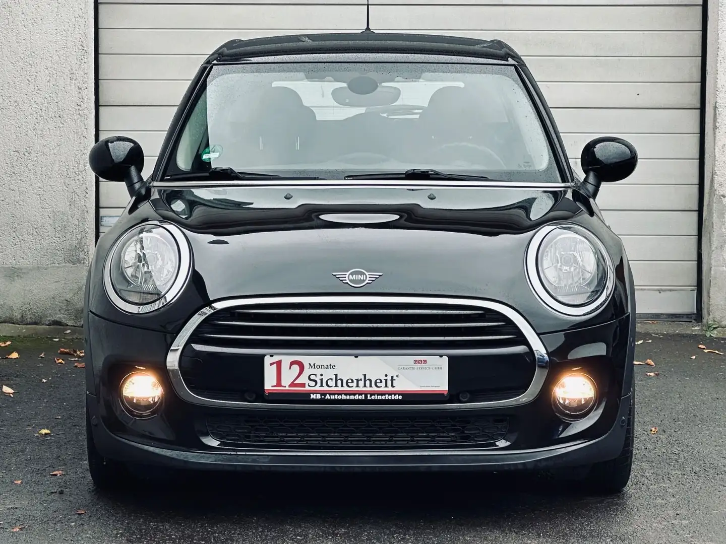 MINI Cooper Mini 5-trg.*SHZ*PDC*EURO6*2.HAND Schwarz - 2