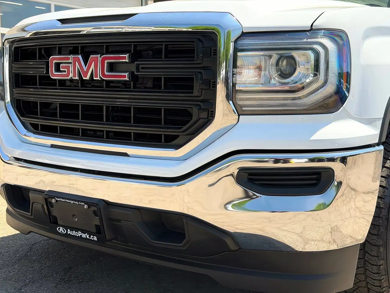 GMC Sierra 1500 снимка GMC Sierra 1500