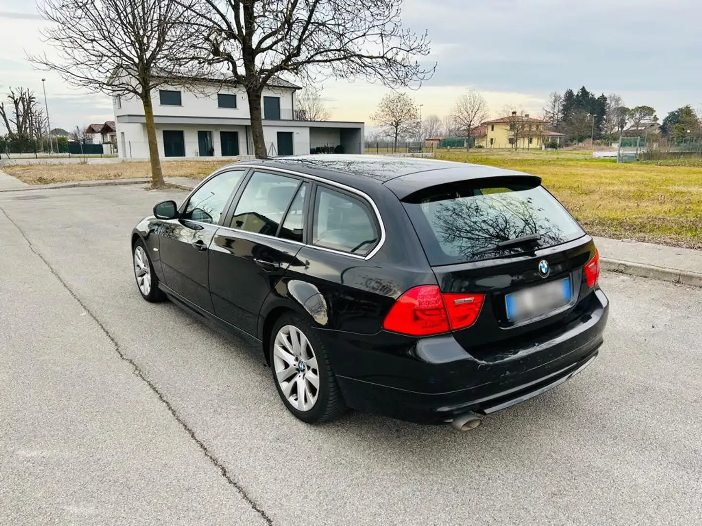 BMW 318 318d 2.0 143cv Nero - 2