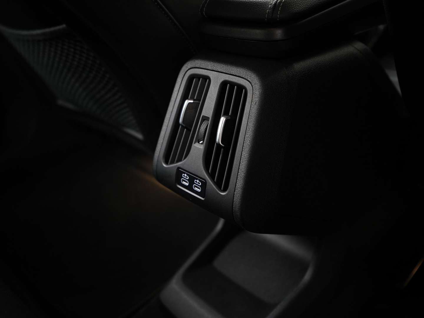 BMW Série 2 Active Tourer Luxury Line 225e XDrive - 2022 - Joinsteer - #34