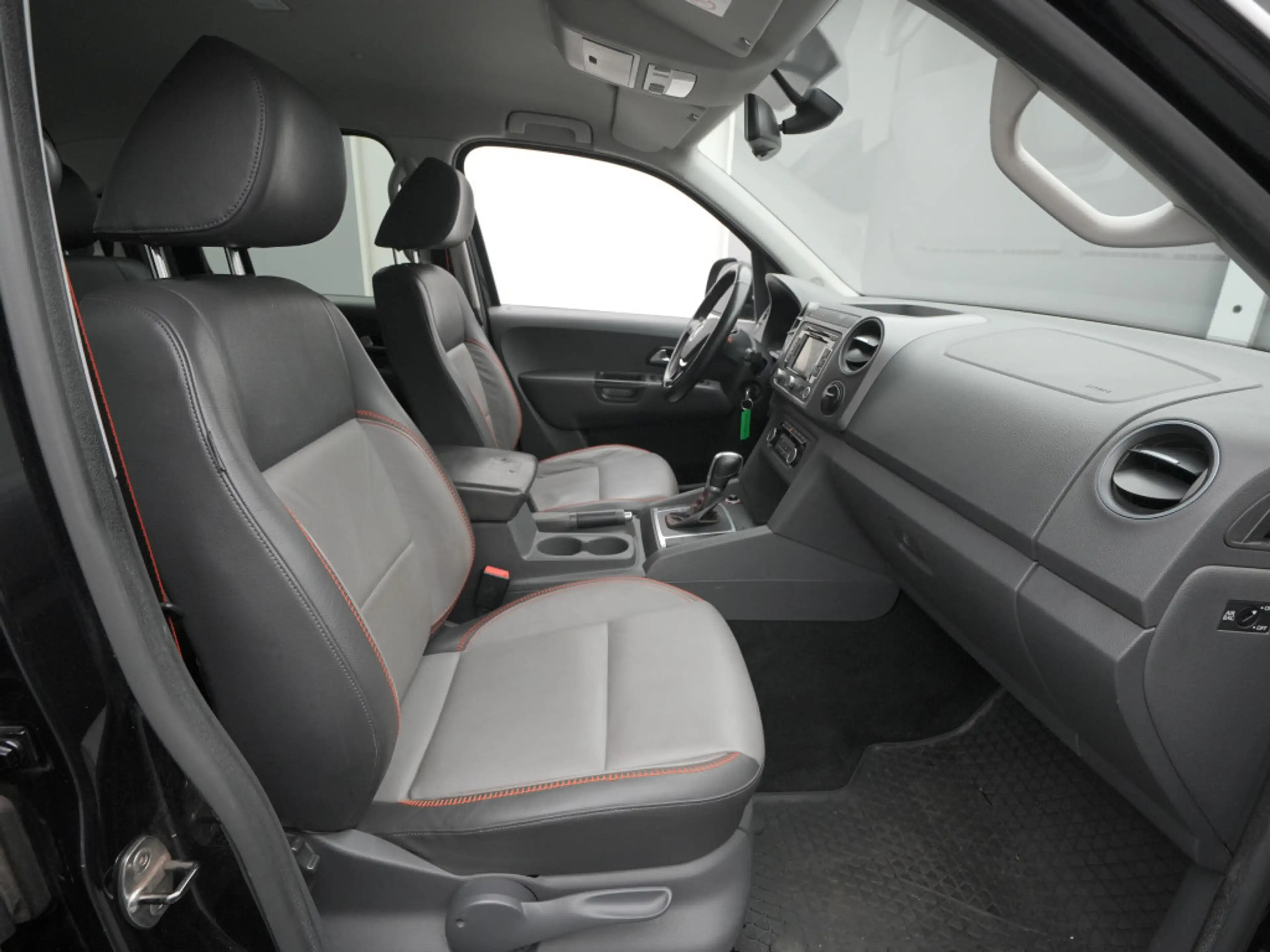 Volkswagen Amarok Doka Canyon 179PS Aut. 4x4/AHK/Klima — photo 32