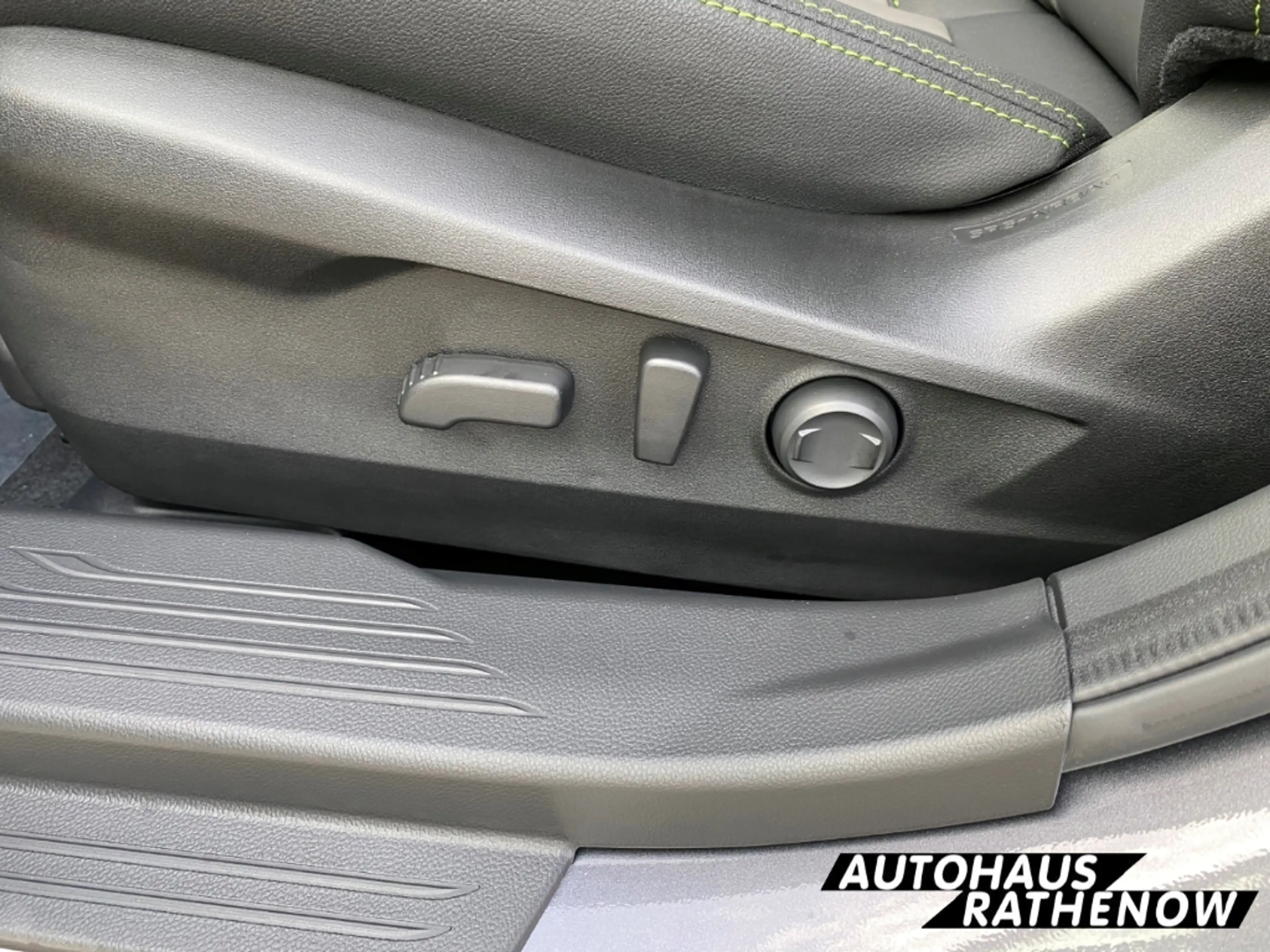 Subaru OUTBACK Edition Exclusive Cross Navi Leder LED Kurvenlicht — photo 10