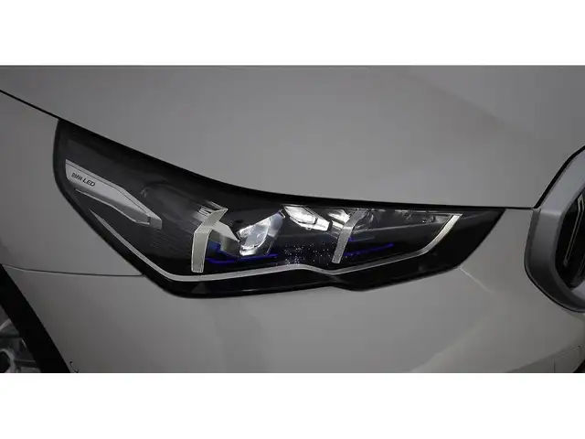 BMW 530 e Limousine Aut LED LEDER NAVI R-CAM SITZHZG Ansicht 10