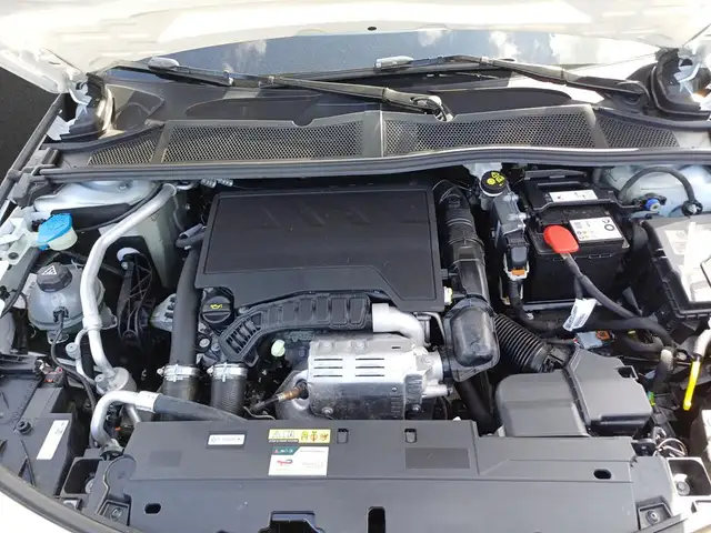 Opel Astra view 5
