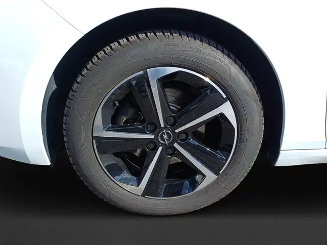 Opel Astra view 8