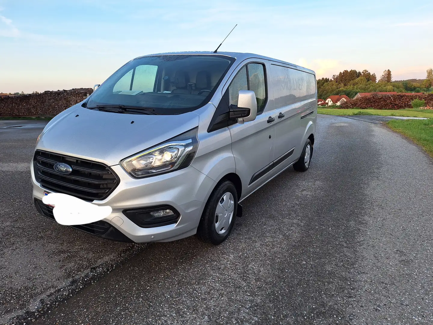 Ford Transit Custom Transit Custom 2,0 TDCI L2H1 320 Trend Trend Silber - 1
