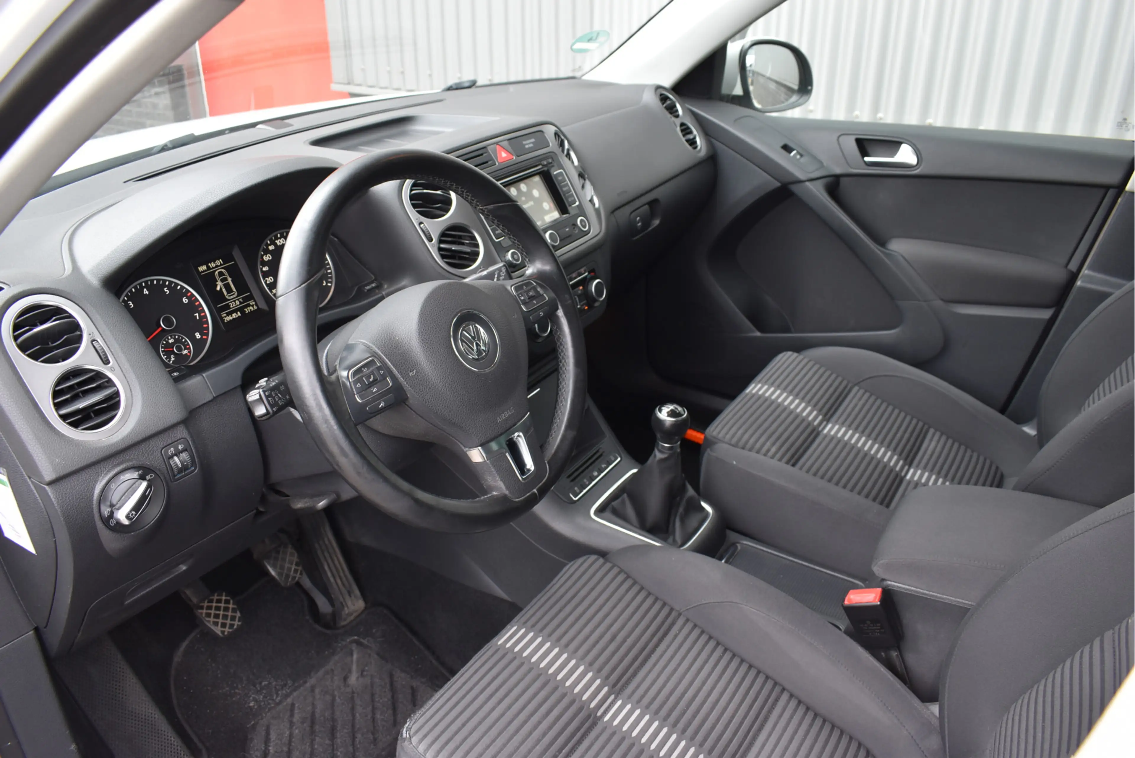 Volkswagen Tiguan 1.4 TSI Sport&Style Cruise control, Trekhaak, NL a — photo 7