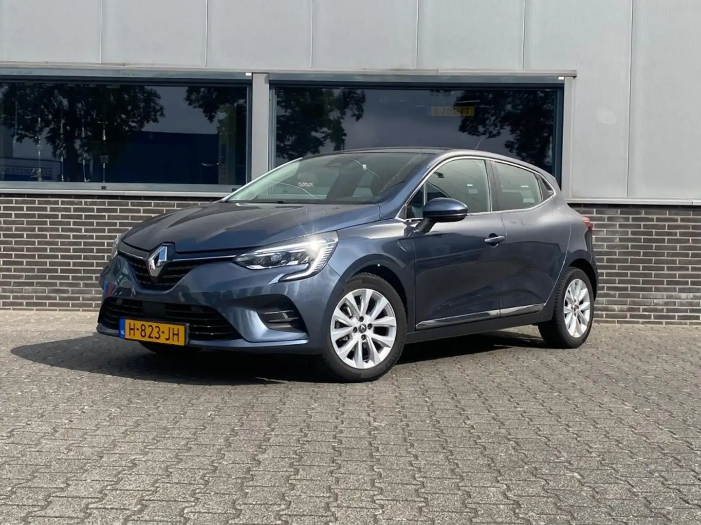 Renault Clio 1.0 TCE Intens - NL Auto - Apple/Android Carplay - Grau - 2