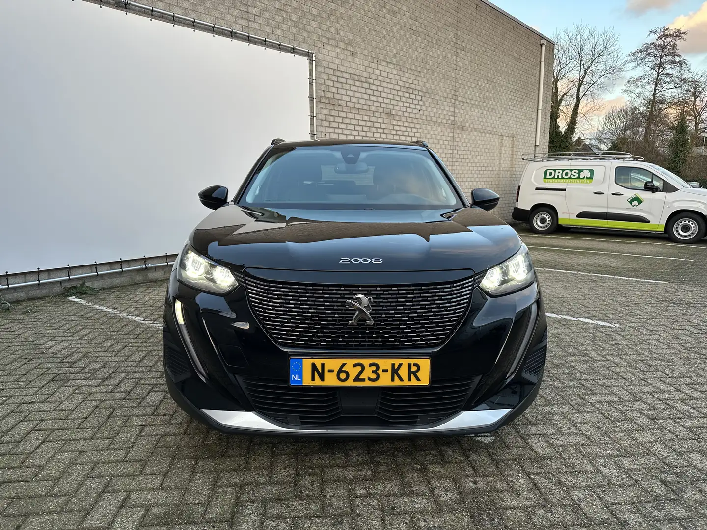 Peugeot 2008 1.2 PureTech Allure | Achteruitrijcamera | Airco ( Nero - 2