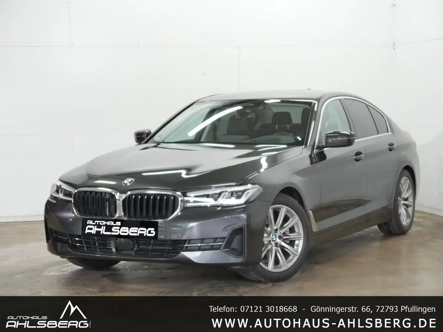 BMW 520 D STEPTRONIC/ LIVE/ACC/STAND./KAMERA/LEDER/HUD/1.H Grau - 1