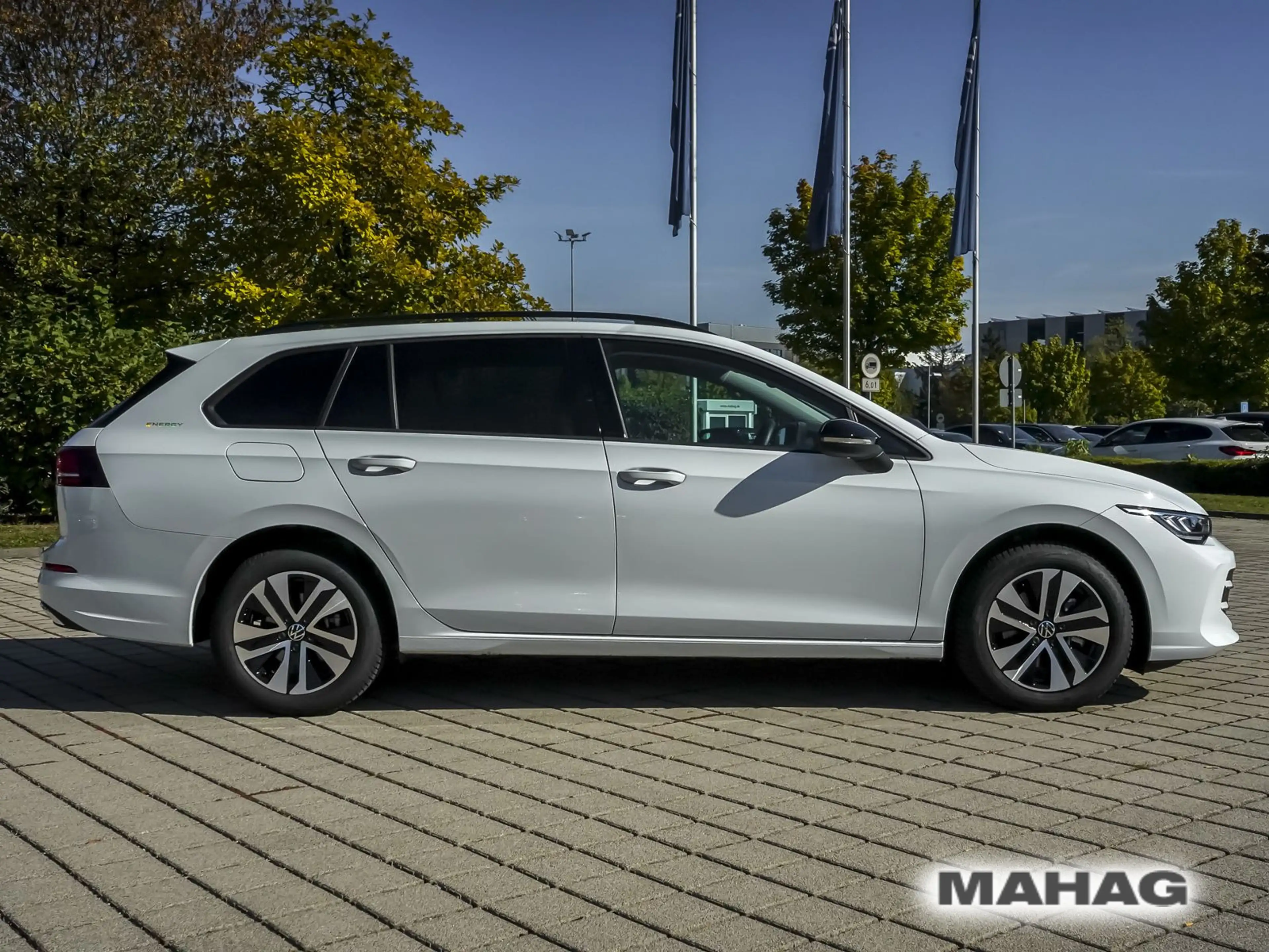 Volkswagen Golf Variant Golf VIII Variant ENERGY 1.5 TSI AHK LED Navi Pa — photo 5