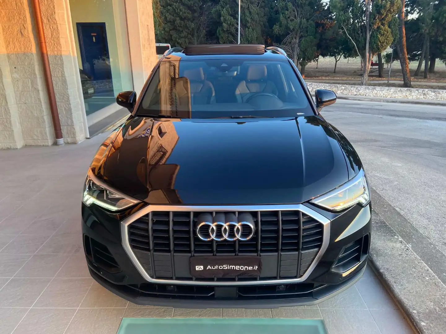 Audi Q3 35 2.0 TDI S tronic S line TETTOAPR/PAN-CERCHI 19' Nero - 2