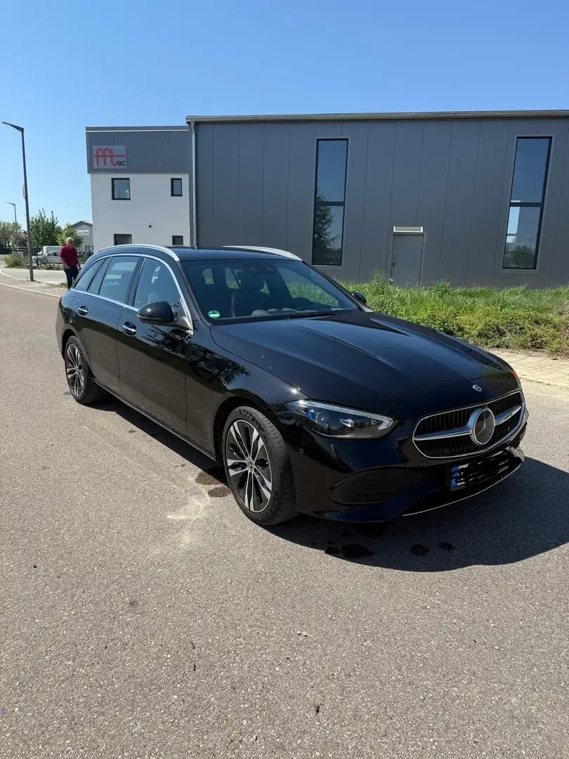 Mercedes-Benz C 300 C 300 T de 4Matic (206.209) crna - 2