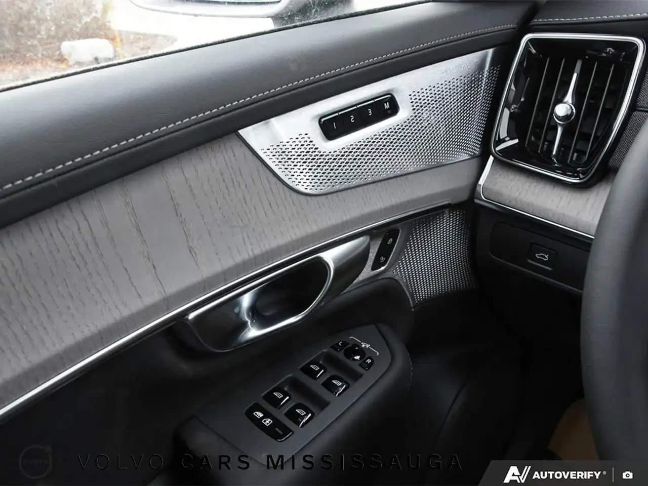 Volvo XC90 снимка Volvo XC90