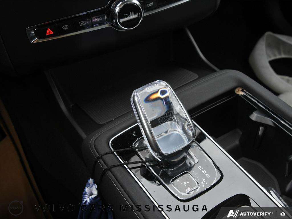 2026 Volvo XC90 B6 AWD Ultra Bright Theme 6-Seater thumb 46