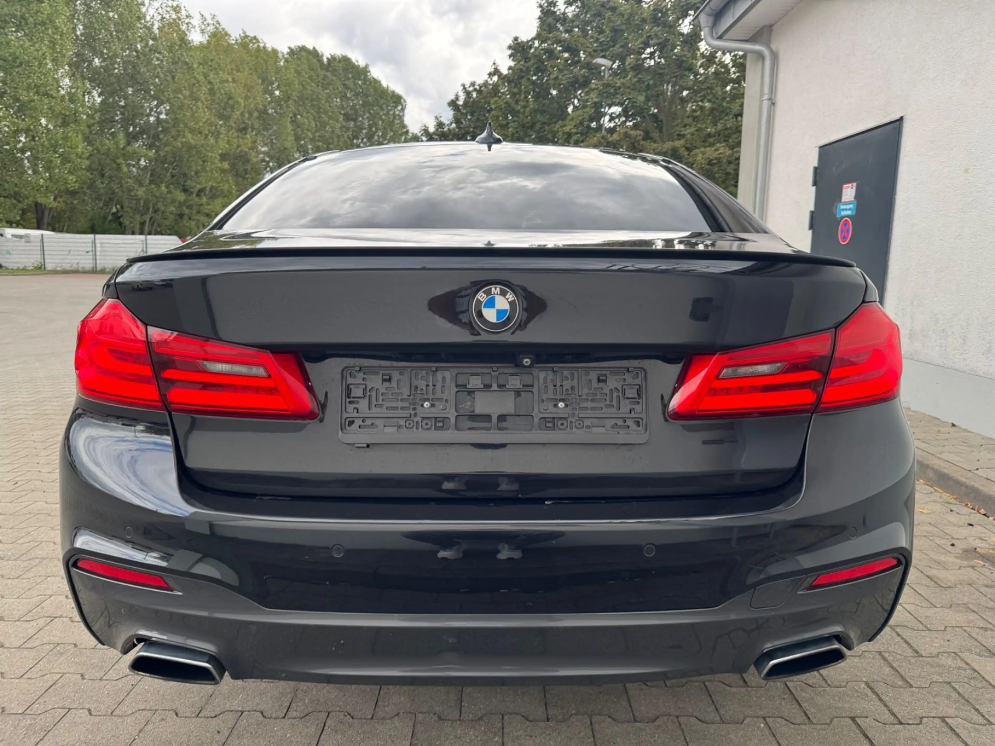 BMW 520 d M Sport Limo/HUD/PANO/H&K/360/LED — photo 10