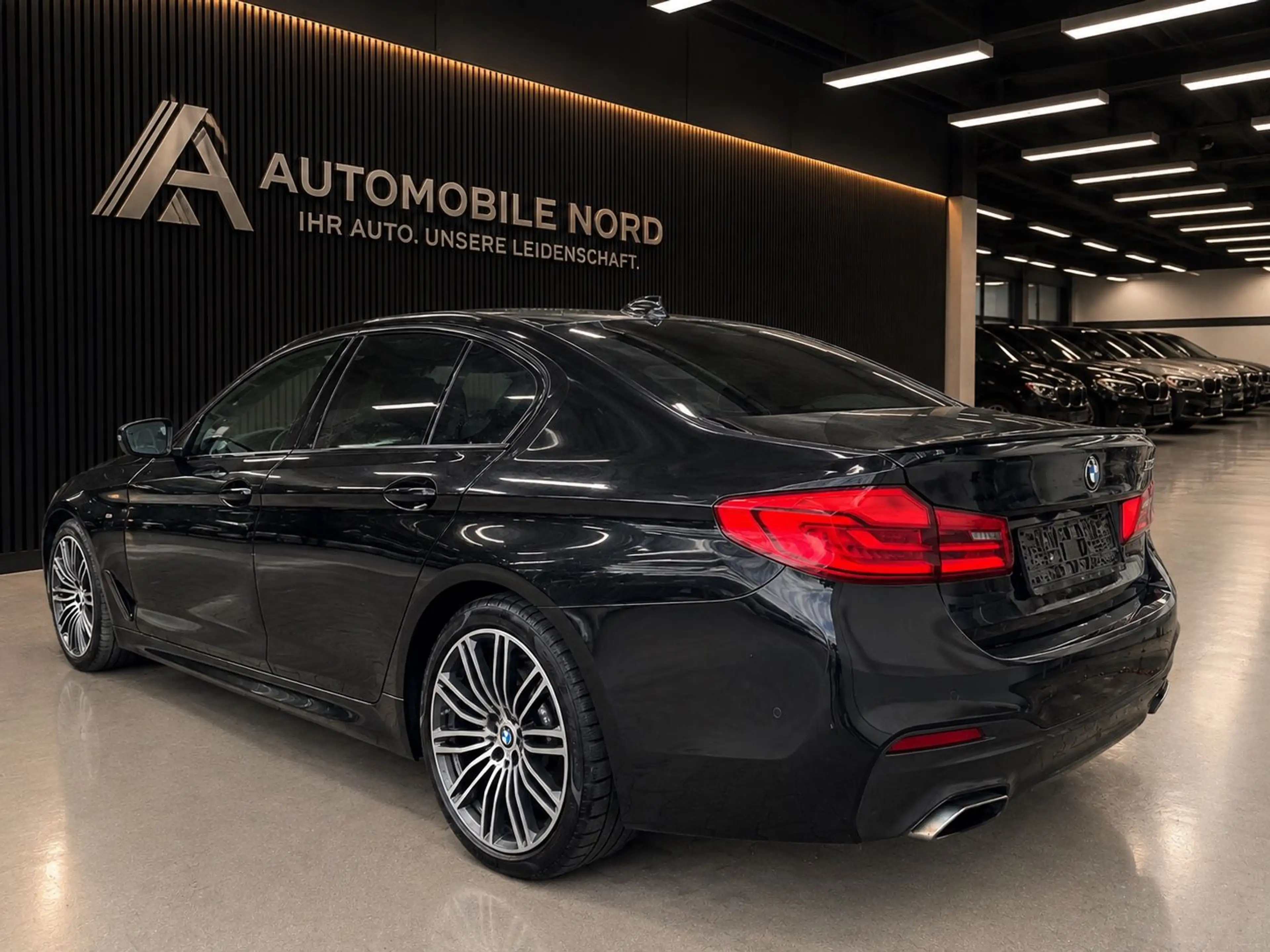 BMW 520 d M Sport Limo/HUD/PANO/H&K/360/LED — photo 9